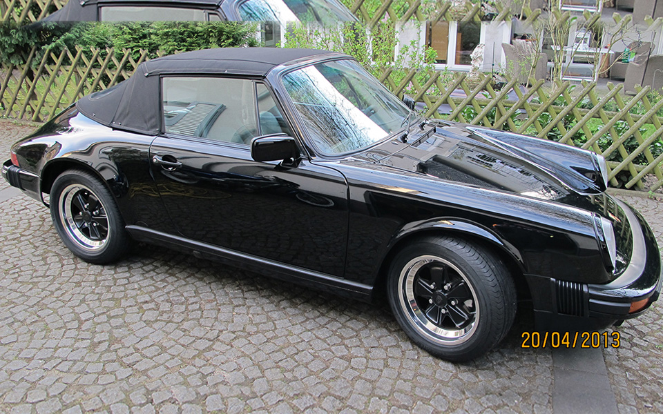 1988 Porsche 911 Cabriolet, schwarz