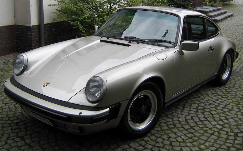 1984 Porsche 911 Coupé, zinnmetallic