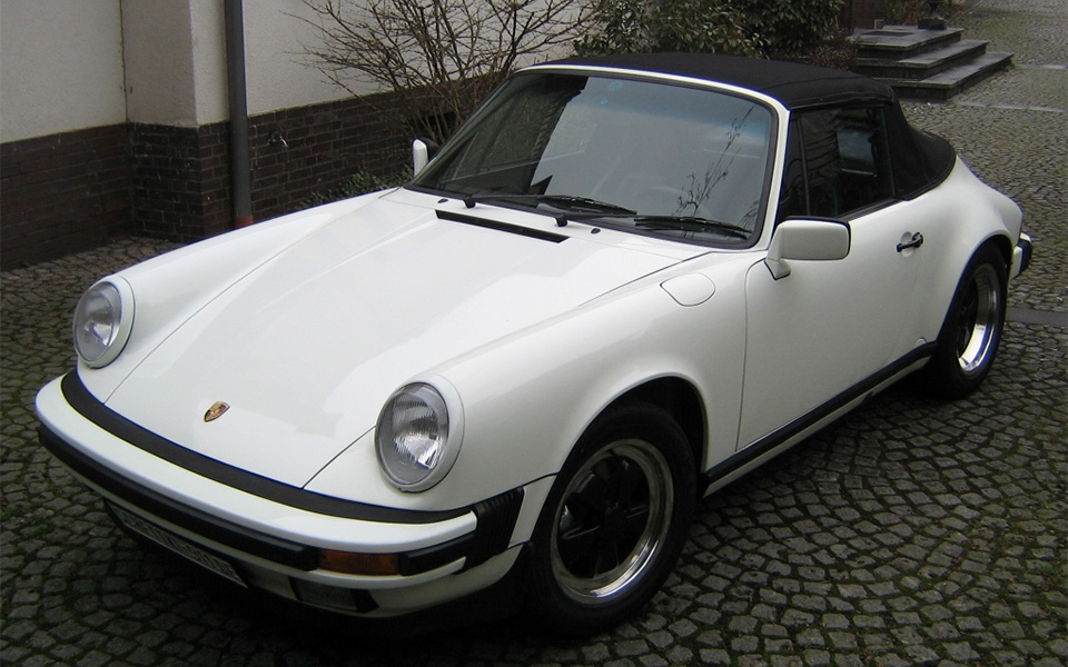 1989 Porsche 911 Cabriolet, grandprixweiss